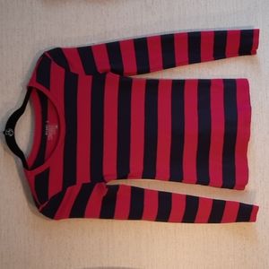 Old Navy Woman's T-shirt size small